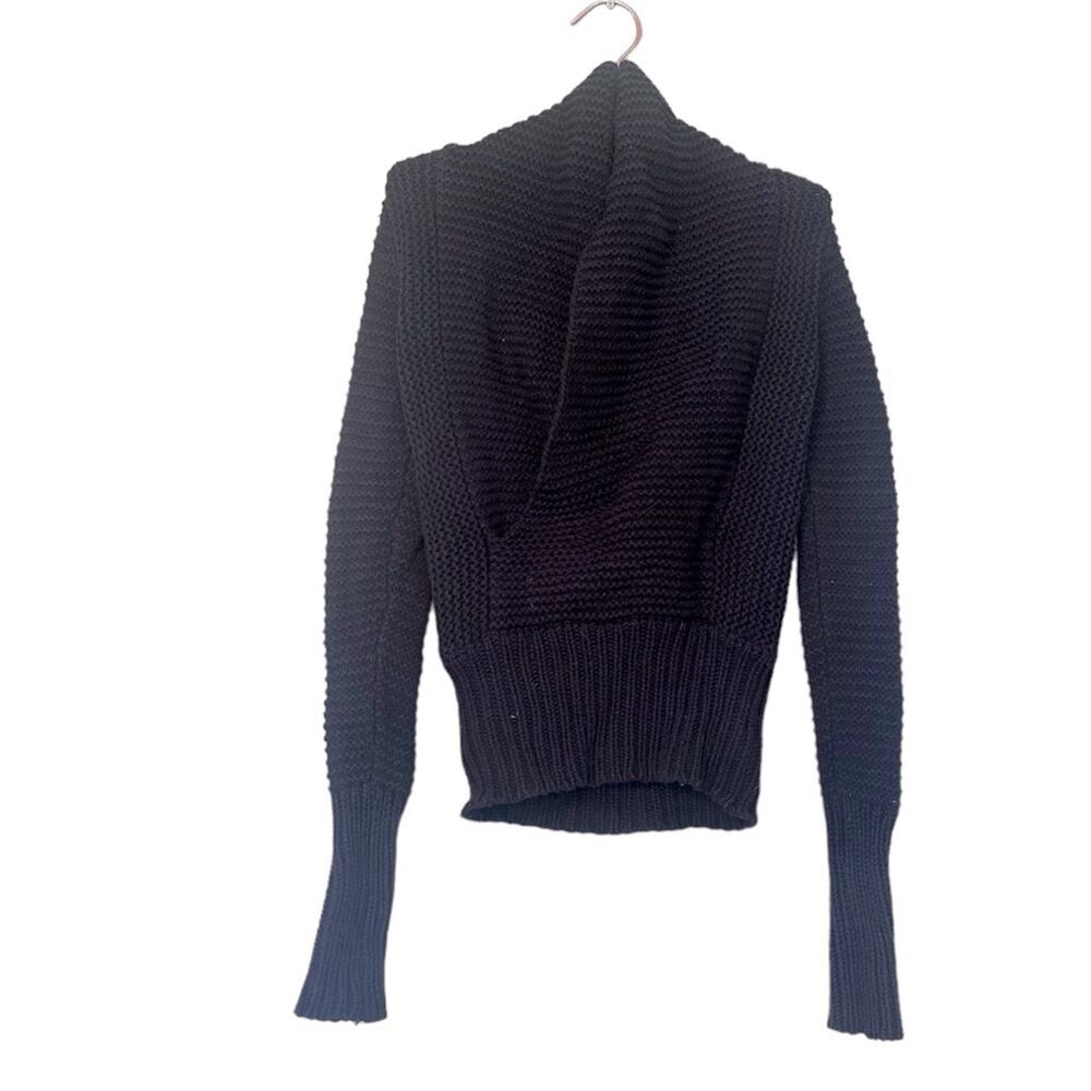 American Eagle Crossover deep v Wrap black Sweater size small